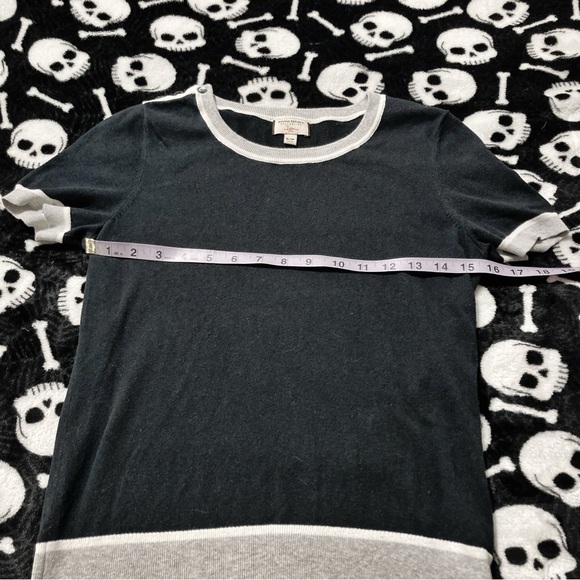 BANANA REPUBLIC Black grey white short sleeve knit top ~ Goth XS SMALL sweater - Picture 5 of 12